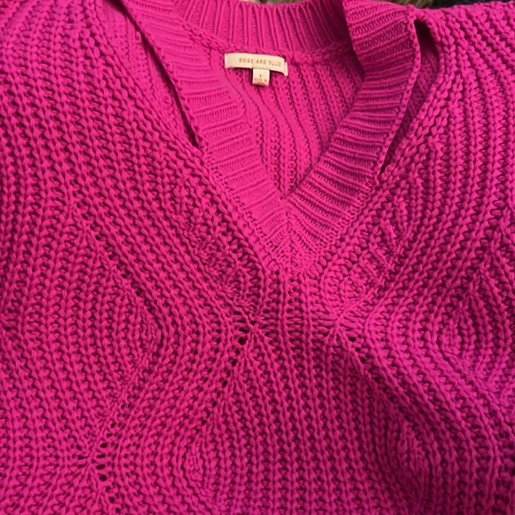 Skies Are Blue hot pink sweater - Picture 4 of 4